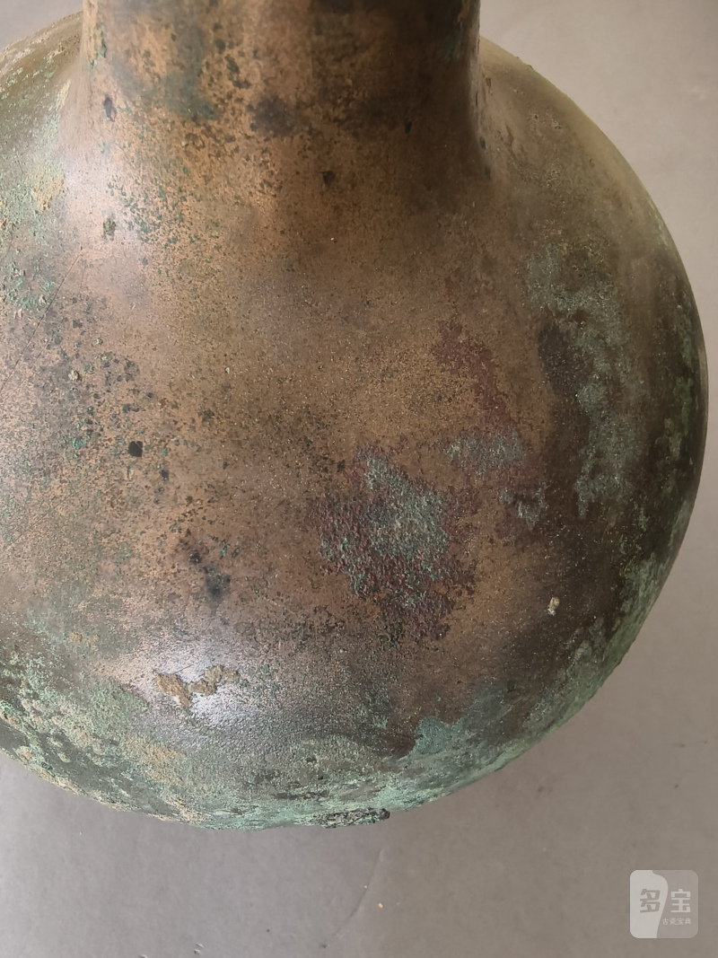 A bronze "garlic head" bottle vase - 图16